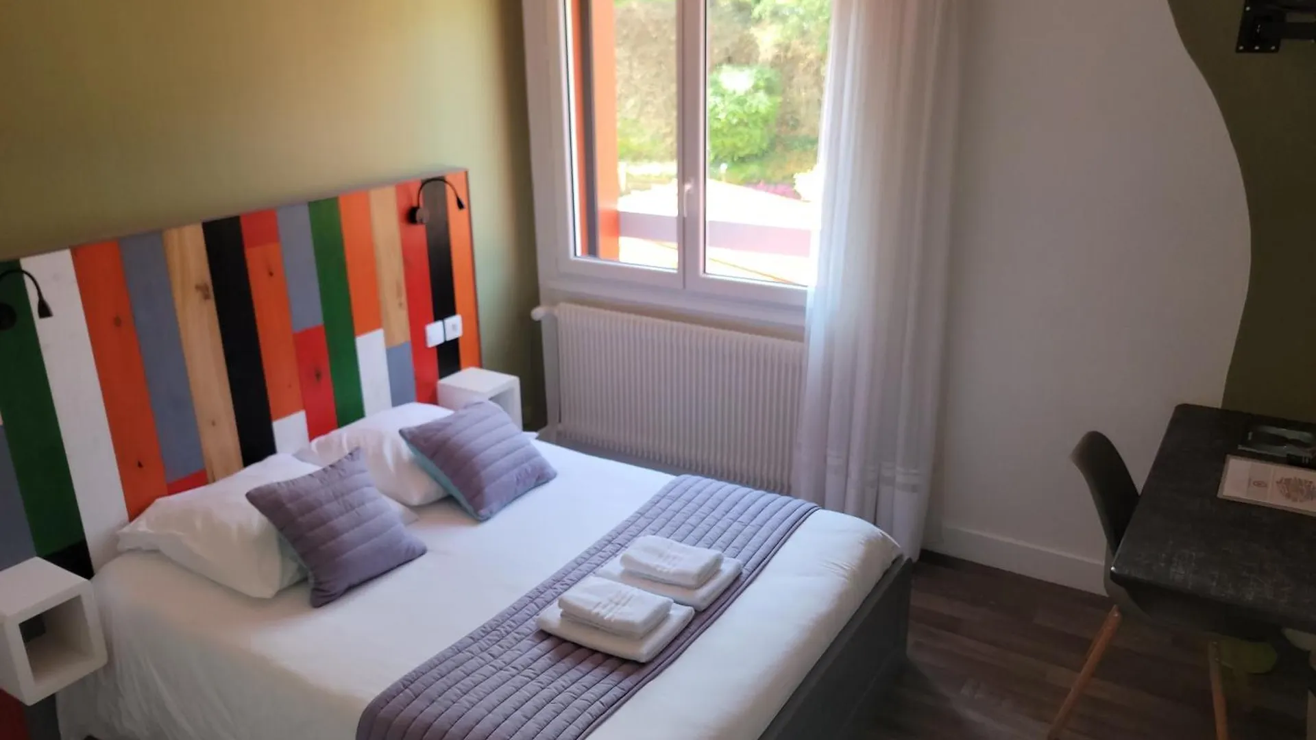 Hotel Les Rives D'Allier Reilhac  2*, Reilhac (Cantal)