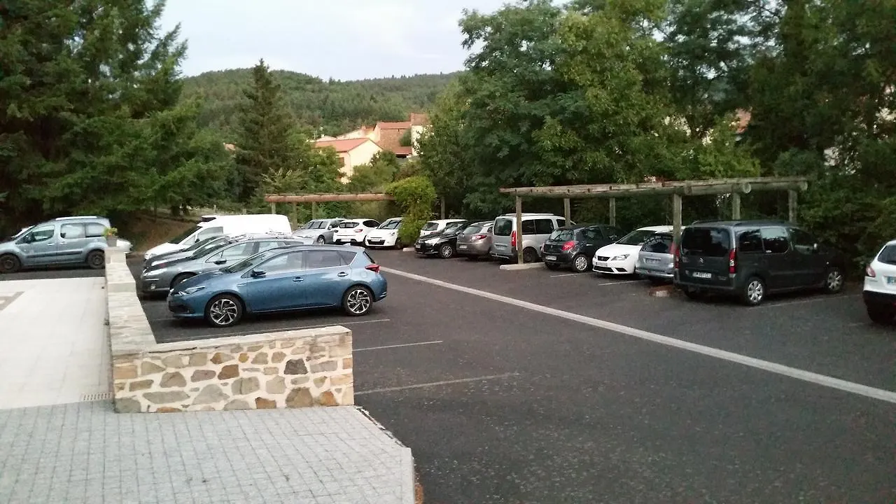 Hotel Les Rives D'Allier Reilhac   Reilhac (Cantal)