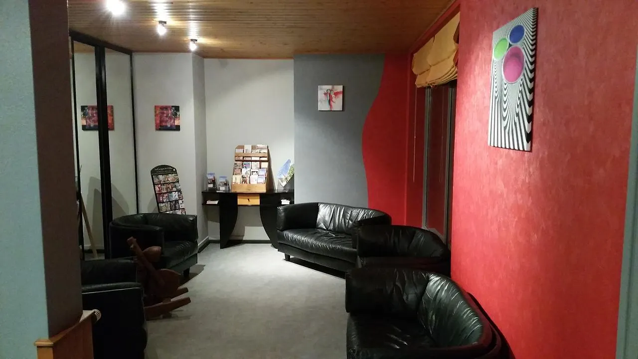 **  Hotel Les Rives D'Allier Reilhac  France