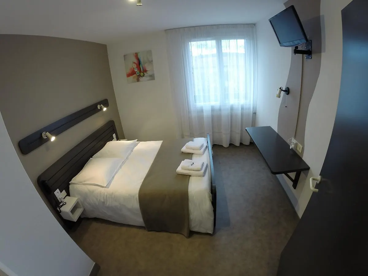 Hotel Les Rives D'Allier Reilhac